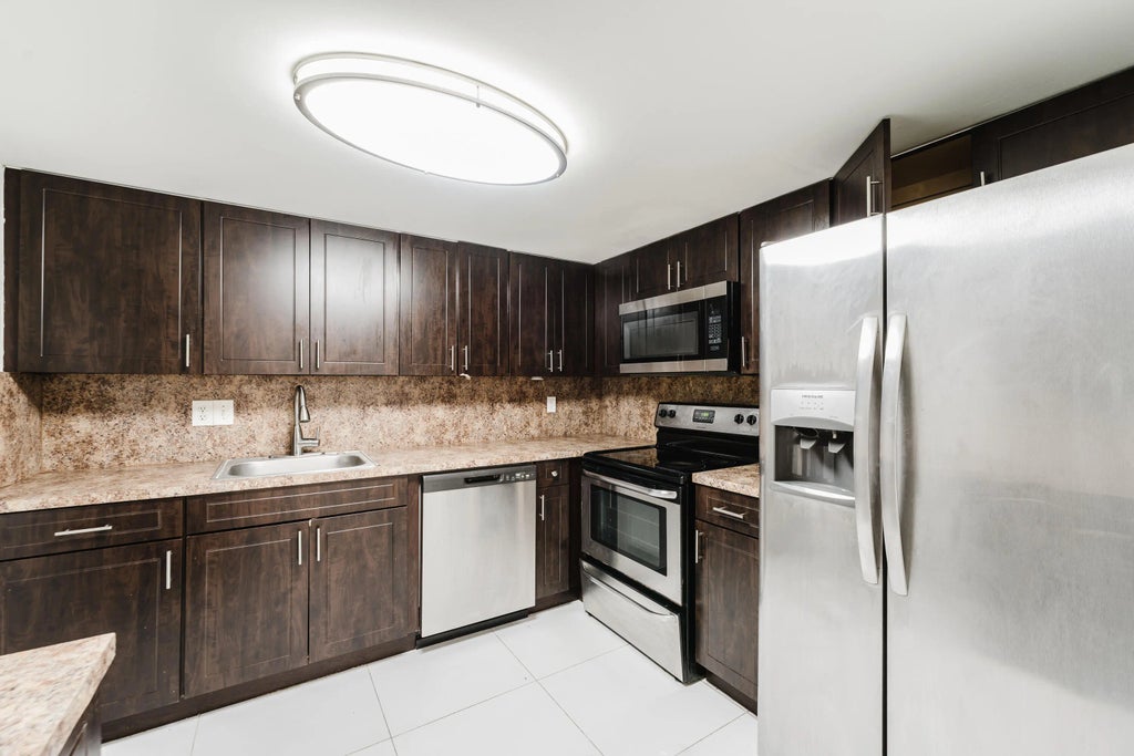 606 Nw 13th Street #23, Boca Raton