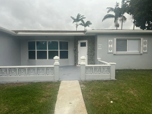 3 of 48 - 4680 Nw 39th Street, Lauderdale Lakes, FL