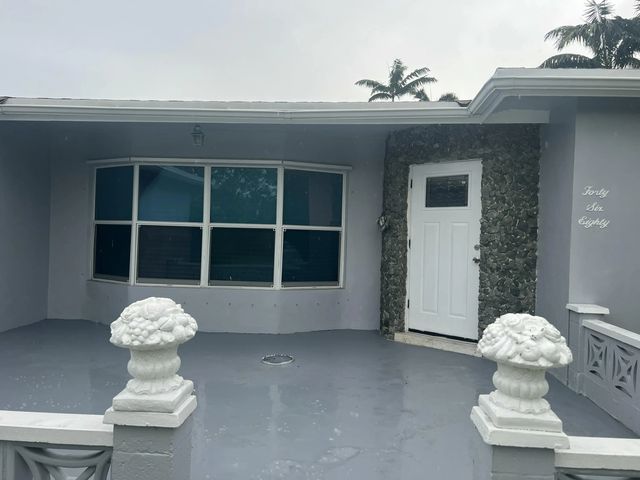 4 of 48 - 4680 Nw 39th Street, Lauderdale Lakes, FL