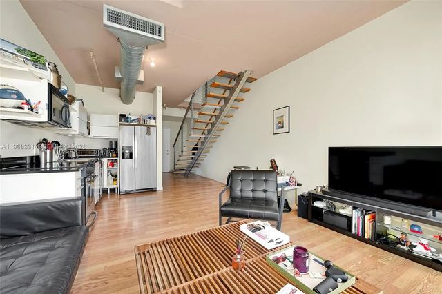 2 of 27 - 690 Sw 1st Court #1504, Miami, FL