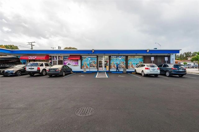 4 of 23 - 1992 E 4th Avenue, Hialeah, FL