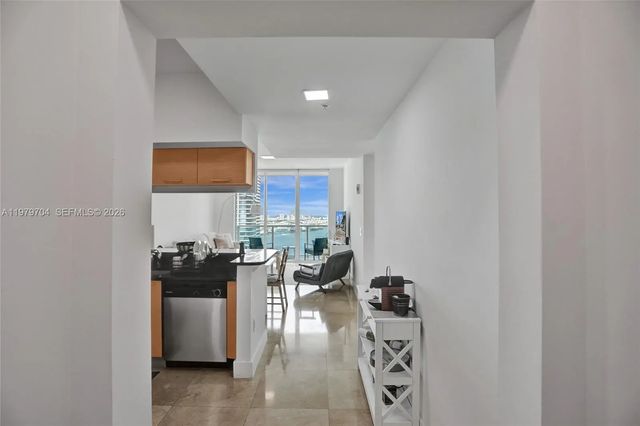 4 of 80 - 31 Se 5th Street #4112, Miami, FL