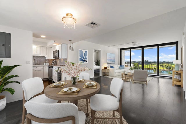 Photo of Listing #B26002634