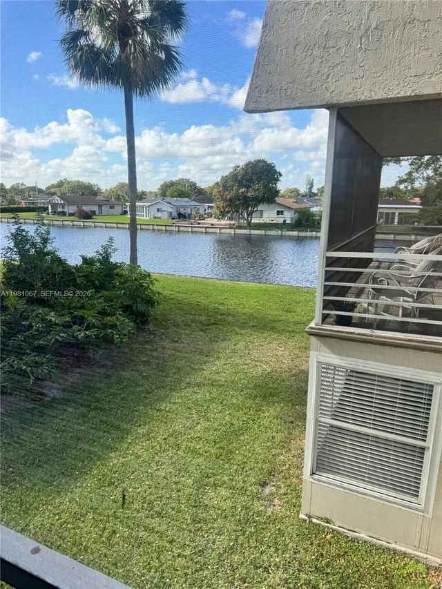 9400 Lime Bay Boulevard #206, Tamarac
