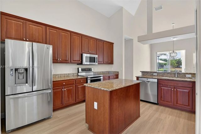 2 of 33 - 1414 Ne 2nd Terrace, Cape Coral, FL
