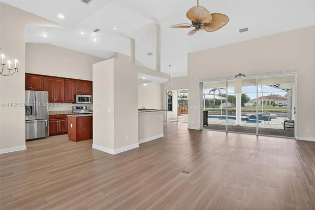 5 of 33 - 1414 Ne 2nd Terrace, Cape Coral, FL