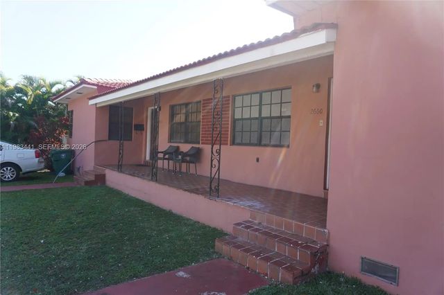 4 of 38 - 2660 Sw 36th Avenue, Miami, FL