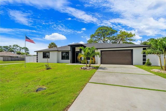3 of 34 - 471 Ne Americana, Palm Bay, FL