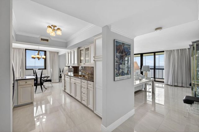 5380 N Ocean Drive #12e, Singer Island