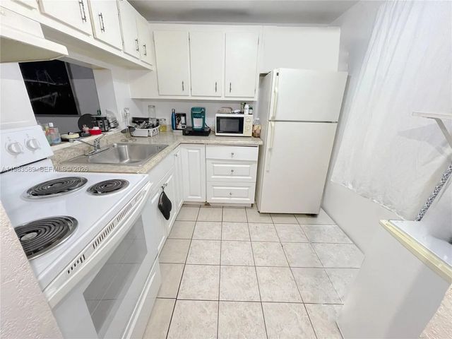 2 of 15 - 2800 Nw 56th Avenue #e103, Lauderhill, FL