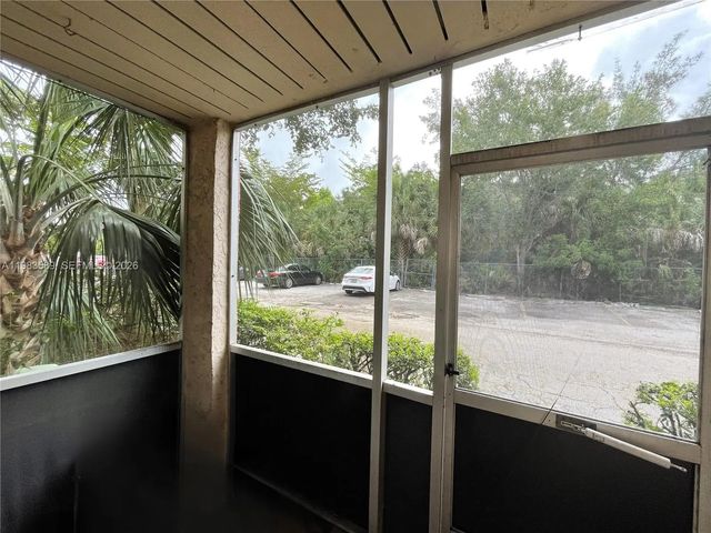 3 of 15 - 2800 Nw 56th Avenue #e103, Lauderhill, FL