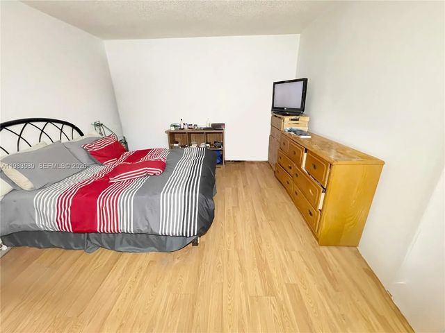 5 of 15 - 2800 Nw 56th Avenue #e103, Lauderhill, FL