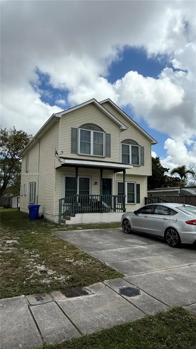 3 of 3 - 1738 Sw 44th Terrace, Fort Lauderdale, FL