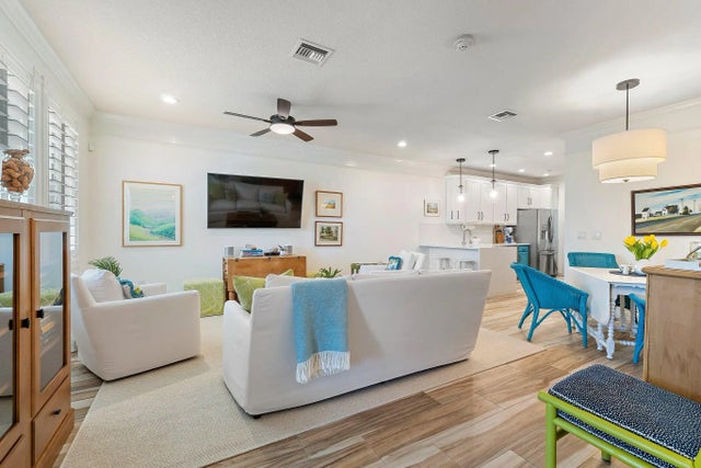 Photo of Listing #B26005579