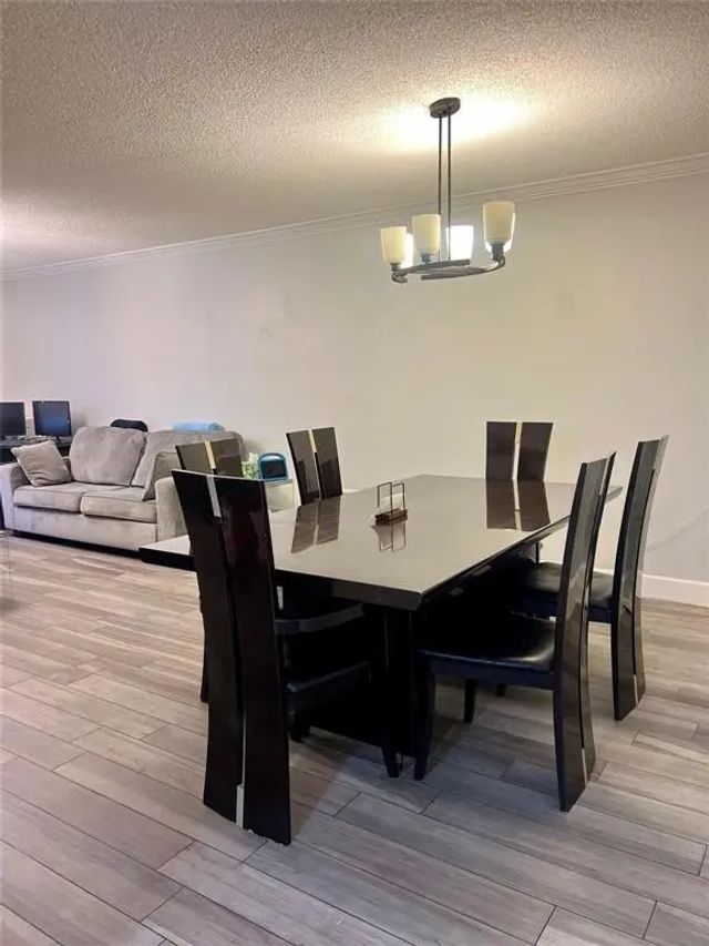 4 of 10 - 3900 N Hills Drive #208, Hollywood, FL