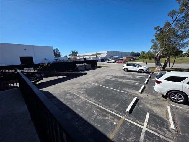 5 of 8 - 3281 Nw 78th Avenue, Doral, FL
