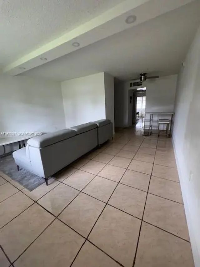 3 of 14 - 70 Ne 202nd Terrace #t12, Miami Gardens, FL