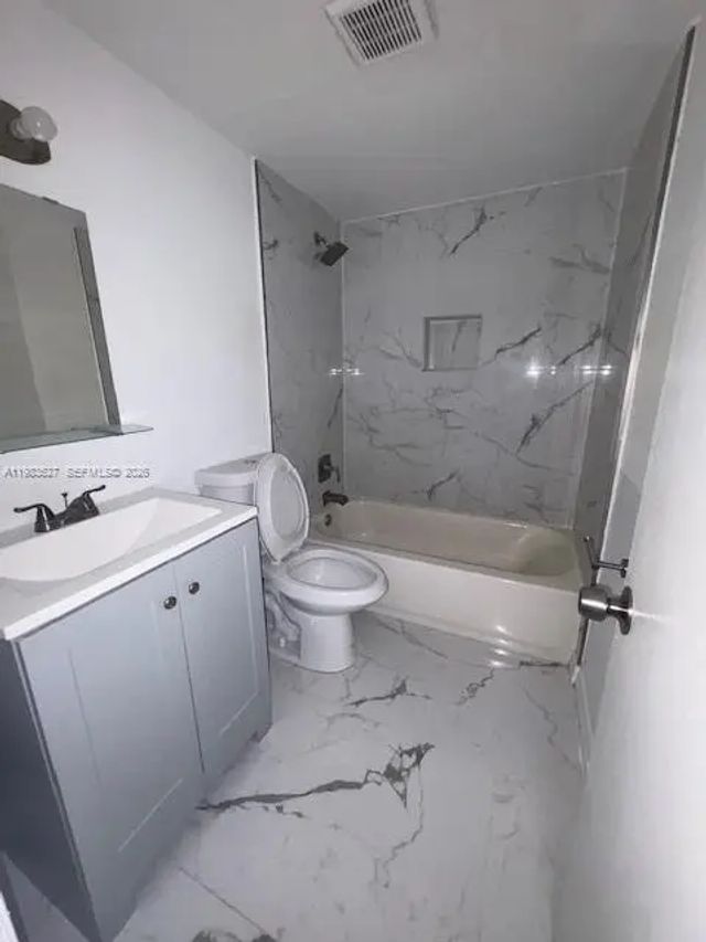 5 of 14 - 70 Ne 202nd Terrace #t12, Miami Gardens, FL