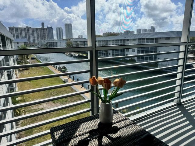 4 of 31 - 3600 Ne 170 Street #apt.d.406, North Miami Beach, FL