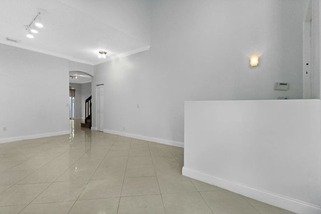 4 of 42 - 3768 Sw 50th Court, Hollywood, FL