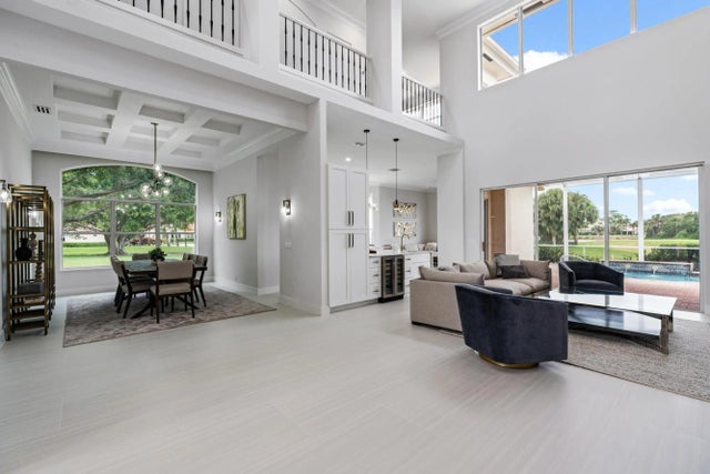 Photo of Listing #B26003667