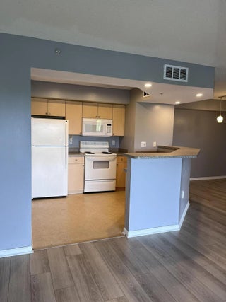 Photo of Listing #B26002783