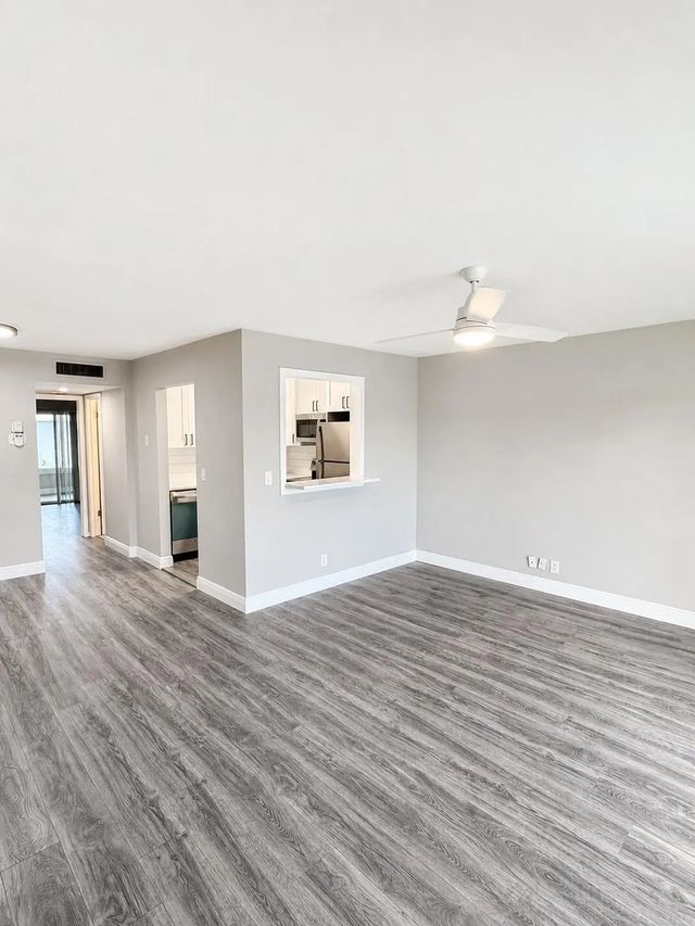 5 of 28 - 115 S South Boulevard #2c, Boynton Beach, FL
