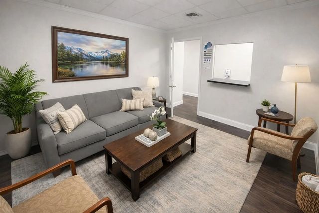 3 of 8 - 3015 N Ocean Boulevard #c122, Fort Lauderdale, FL