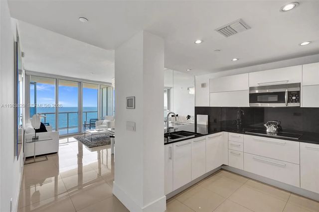 3 of 34 - 17121 Collins Avenue #2003, Sunny Isles Beach, FL
