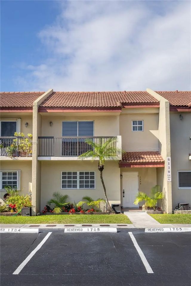 2 of 39 - 6110 Sw 129th Place #1705, Miami, FL