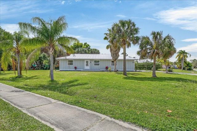 2 of 36 - 262 Easy Street, Sebastian, FL