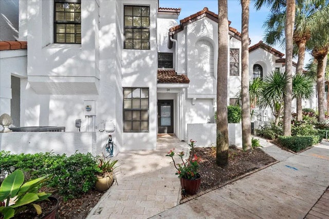 Photo of Listing #B26002888