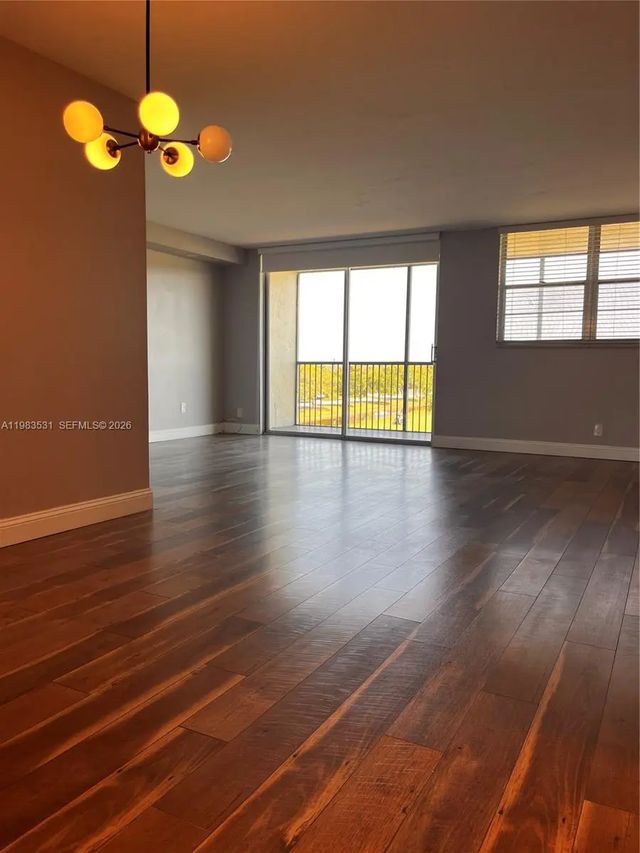2 of 32 - 3100 W Rolling Hills Circle #403, Davie, FL