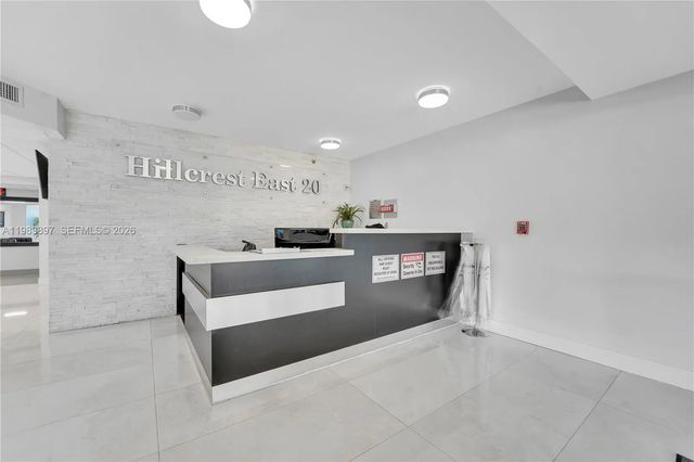 5 of 19 - 919 Hillcrest Drive #210, Hollywood, FL