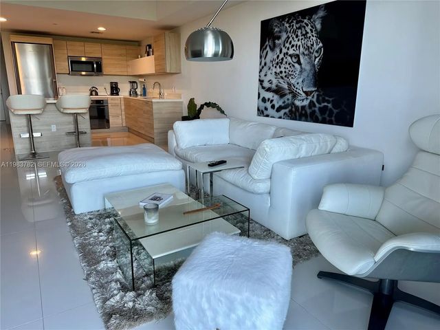 16385 Biscayne Boulevard #303, Sunny Isles Beach
