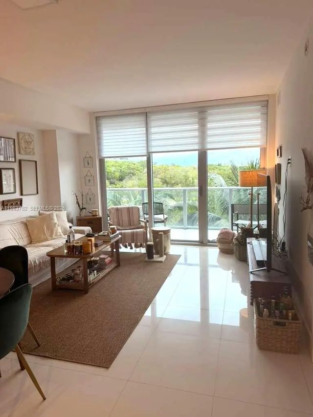 4 of 48 - 16385 Biscayne Boulevard #303, Sunny Isles Beach, FL