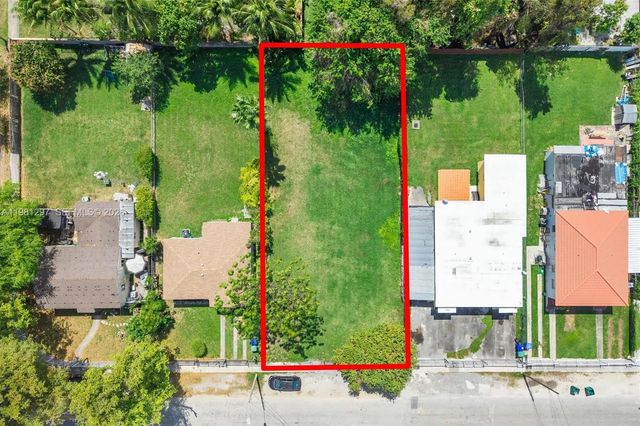 3 of 10 - 1922 Nw 33rd Street, Miami, FL