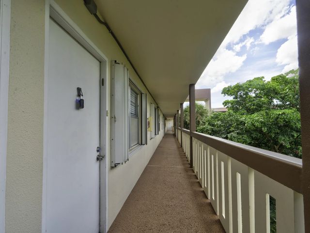 2 of 20 - 3102 Portofino Point #k3, Coconut Creek, FL