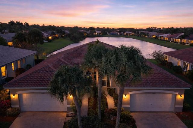 2 of 27 - 10665 Royal Caribbean Circle, Boynton Beach, FL