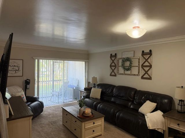 3 of 9 - 711 N Pine Island Road #104, Plantation, FL