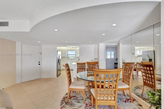 5 of 39 - 801 Lake Shore Drive #403, Lake Park, FL