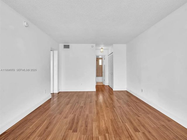 3 of 30 - 1170 Ne 191st Street #24, Miami, FL