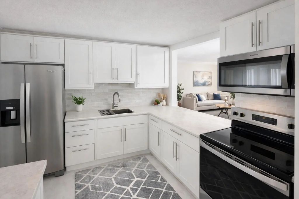 2687 Garden Drive N #212, Lake Worth Beach
