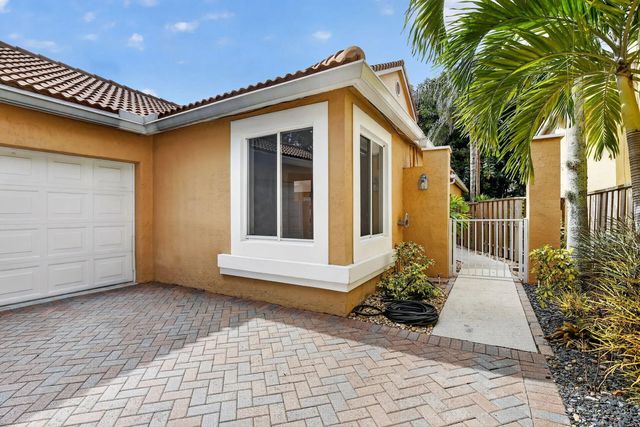 4 of 43 - 10124 Nw 4th Street, Plantation, FL