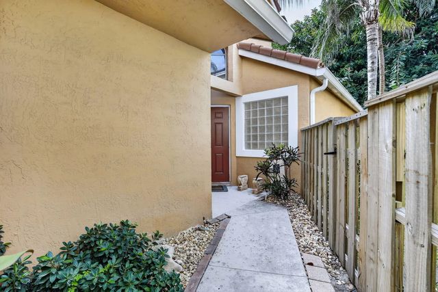 5 of 43 - 10124 Nw 4th Street, Plantation, FL