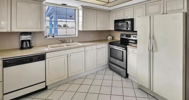 3 of 22 - 907 Marina Drive #401, North Palm Beach, FL