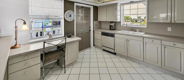 5 of 22 - 907 Marina Drive #401, North Palm Beach, FL