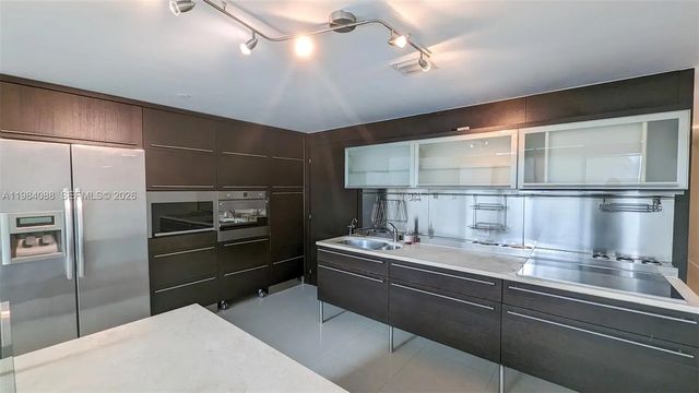 2 of 29 - 6000 Collins Avenue #111, Miami Beach, FL