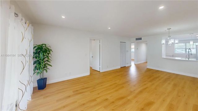 8846 W Mcnab Road #106, Tamarac