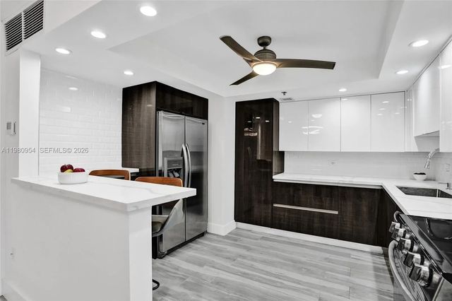 5 of 61 - 1201 S Ocean Drive #1407s, Hollywood, FL